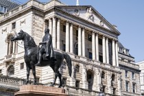 BOE Cuts Interest Rate to 0.25%
