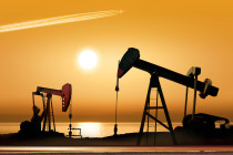 Crude Oil Slides Lower on Bad EIA Report