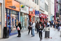 UK CBI Records Slump in Retail Sales