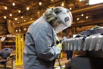 Canadian Manufacturing Sales Grow by 0.9%