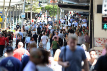Australia Retail Sales Rise More than Expected